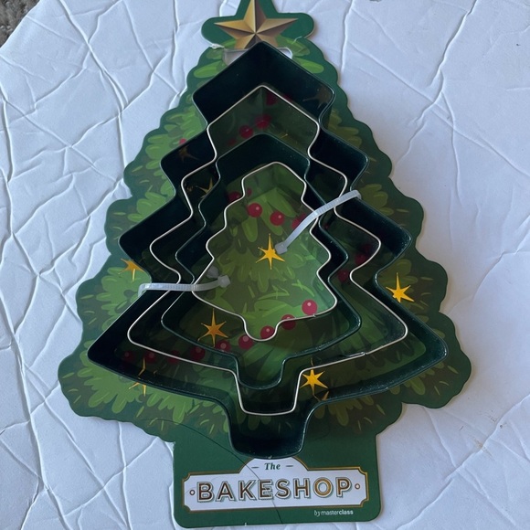 Cookie Decorating 12 Piece Holiday Baking Supplies Cookie Cutters Wilton Icing - Picture 3 of 7